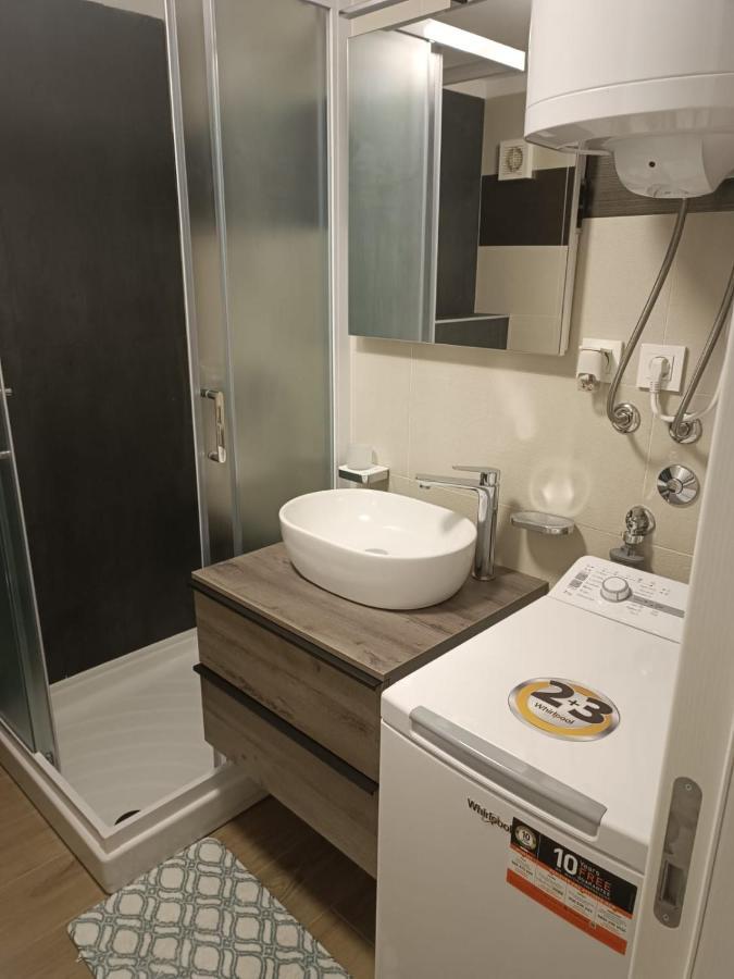 Studio Malinska, 30M From The Beach Bagian luar foto